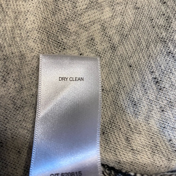 Taylor dress.  Gray/black snow leopard pattern Size 10. - Picture 10 of 13